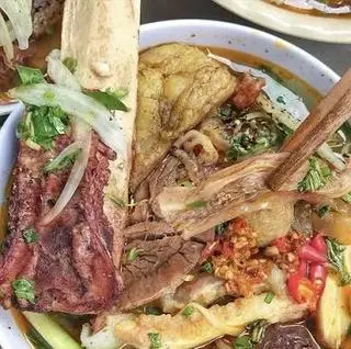Hình ảnh Bún bò thập cẩm