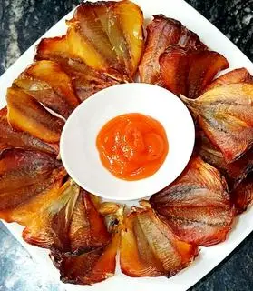 Hình ảnh 10 con cá chỉ vàng nướng sẵn