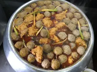 Hình ảnh Bún bò tái viên