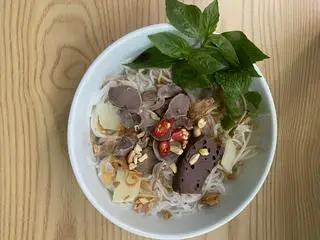 Hình ảnh Bún mề gan trộn