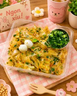 Hình ảnh Bánh Tráng Trộn Mỡ Hành Trứng Cút