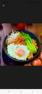 Hình ảnh Mì trộn trứng ốp la 
