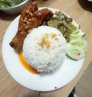 Hình ảnh Cơm má / đùi có sốt cơm trắng