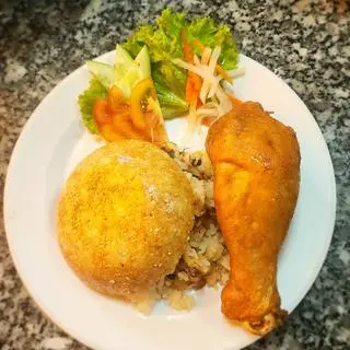 Hình ảnh Xôi Trộn Đùi Gà Quây