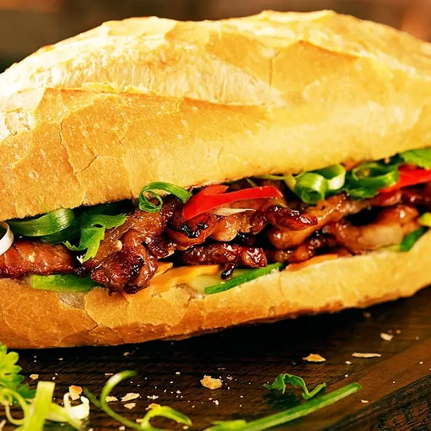 Hình ảnh Bánh Mì Bò Nướng Nguyên Bản