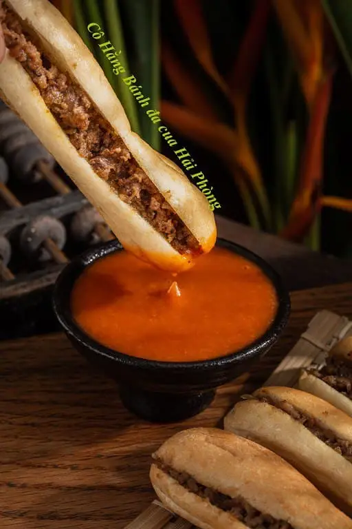 Hình ảnh Bánh mì que Hải Phòng