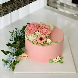 Hình ảnh Bánh Kem Bơ Pháp Size 17cm