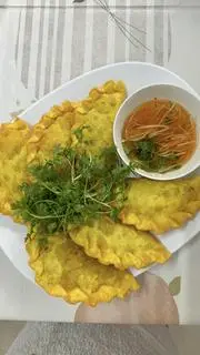 Hình ảnh 02 bánh gối & Sữa hạt
