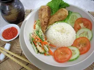Hình ảnh Cơm đùi gà CHAY mV