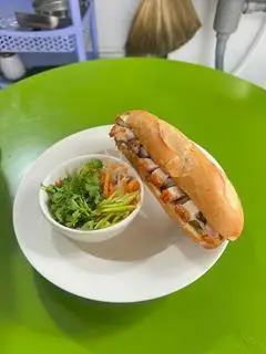 Hình ảnh Bánh mì Heo Quay or Xá Xíu ⚡⚡⚡
