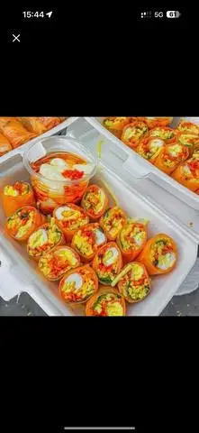 Hình ảnh bánh tráng cuốn sốt bò bơ