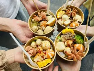Hình ảnh Lẩu Ly Tự Chọn vị Tomyum Thái