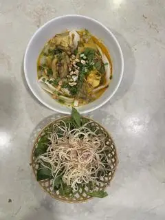 Hình ảnh Mì Quảng gà