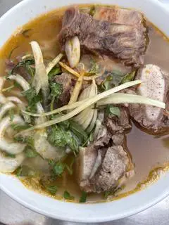 Hình ảnh Bún bò xí quách 
