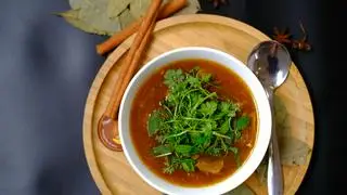 Hình ảnh Sốt vang Tứ Xuyên - Coca