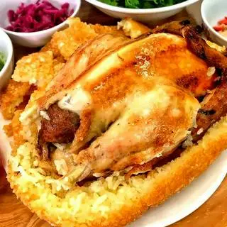 Hình ảnh Gà Không Lối Thoát (Tặng dưa leo)