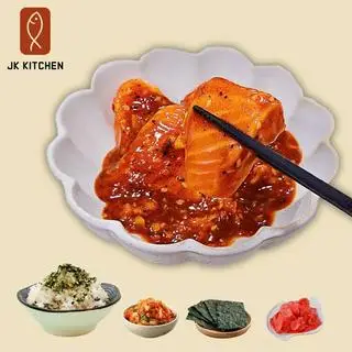 Hình ảnh Karai Salmon Gohan - Cơm Cá Hồi Sốt Cay