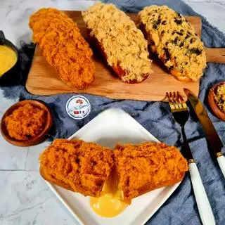 Hình ảnh Bánh Mì Trứng Muối Tan Chảy Gà Cay
