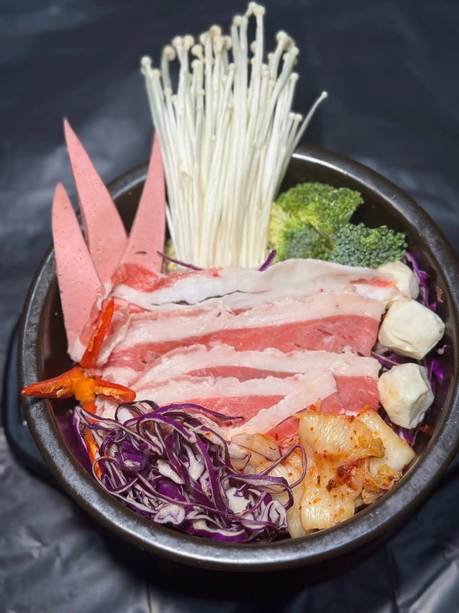 Hình ảnh Mì kim chi bò Mỹ
