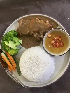 Hình ảnh Cốt lết nướng sốt tiêu đen