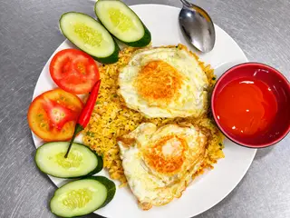 Hình ảnh Cơm Chiên Trứng Ốp La