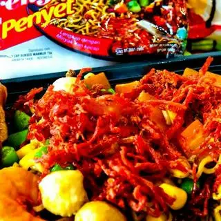 Hình ảnh Mì Trộn Full Topping