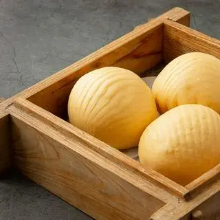 Hình ảnh Bánh bao kim sa nhân chảy