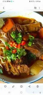 Hình ảnh phở bò sốt vang