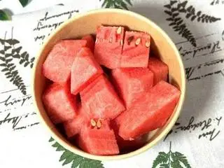 Hình ảnh Dưa Hấu Cắt Sẵn 300gr