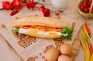 Hình ảnh Bánh mì ốp la 2 trứng