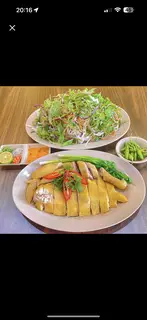 Hình ảnh Gà luộc nửa con + cháo gỏi