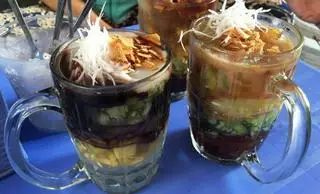 Hình ảnh Chè thập cẩm  đặc biệt 