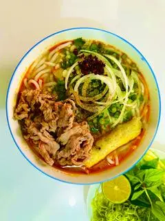 Hình ảnh Bún Bò - Tái Gân