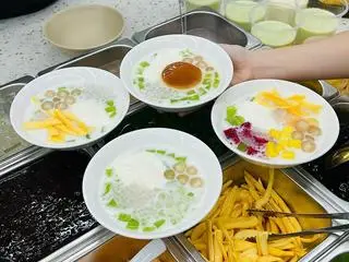 Hình ảnh Sữa chua thạch lá nếp trân châu