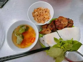 Hình ảnh Bánh cuốn chả thêm - 1 trứng