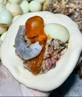 Hình ảnh Bánh bao đặc biệt tôm thịt lạp xưởng