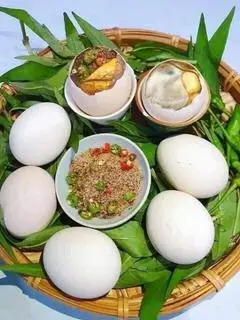 Hình ảnh combo 10 hột vịt lộn + 1 trà tắt 