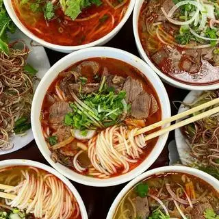 Hình ảnh tái nạm chả 