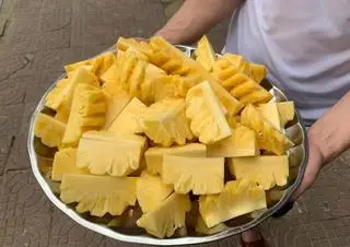 Hình ảnh 1hộp dứa 