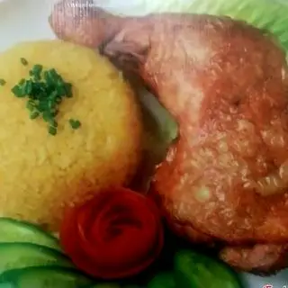 Hình ảnh Cơm rang đùi gà