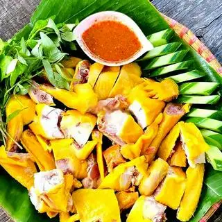 Hình ảnh 1/2 con gà ủ muối hoa tiêu (ăn nóng)