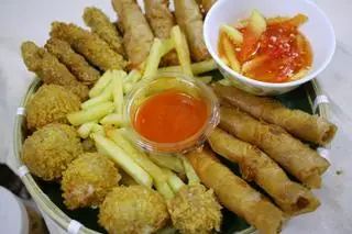Hình ảnh 10 nem viên phô mai