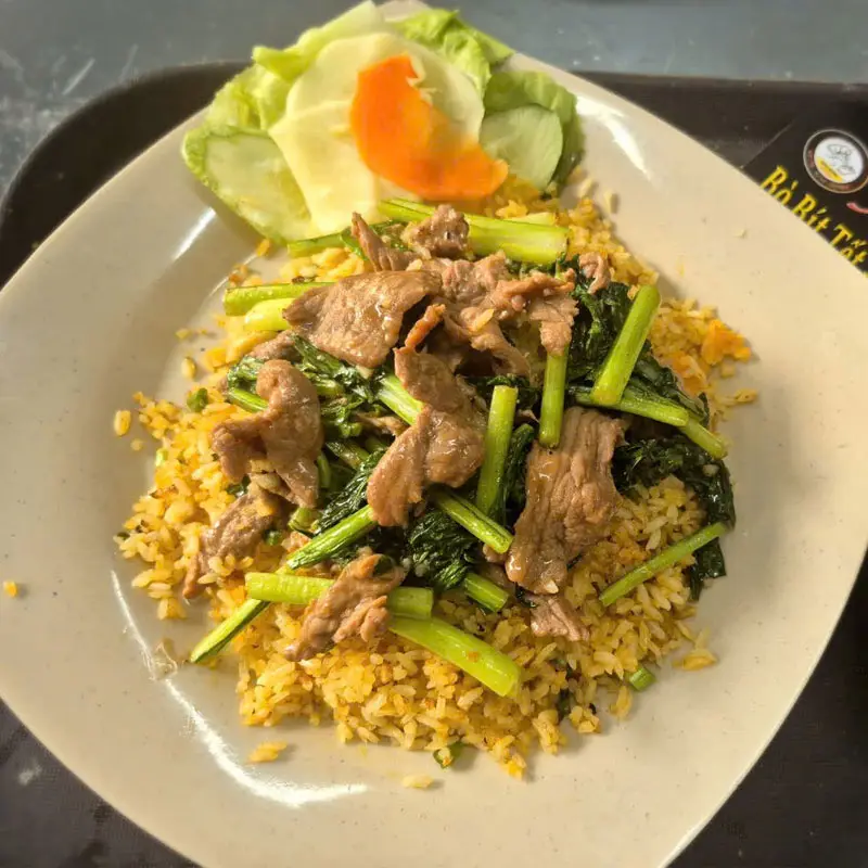 Hình ảnh Cơm xào bò cải