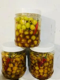 Hình ảnh CHÙM RUỘT NGÂM CHUA NGỌT 