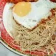 Hình ảnh Cơm bì trứng ốp la