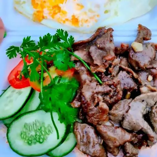 Hình ảnh Cơm xào bò ốp la