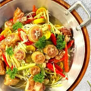 Hình ảnh Đuôi heo chiên giòn ngâm mắm nhĩ