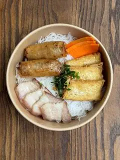 Hình ảnh Bún nước tương thịt luộc
