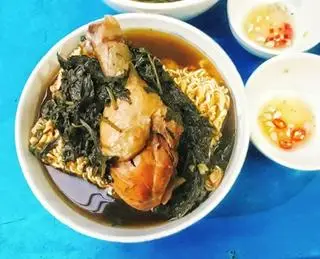 Hình ảnh Mì gà tần