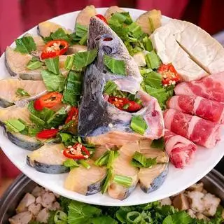 Hình ảnh Set lẩu cá tầm - bò - đậu